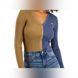 Tommy Jeans Women's Colorblock V-Neck Pullover Sweater